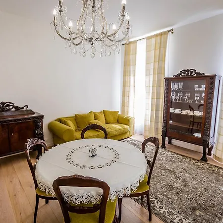 Lesni Pramen Apartment *